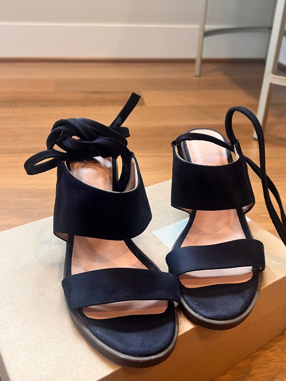 Desa Women's navy Suede Lace-Up Sandals Size 8